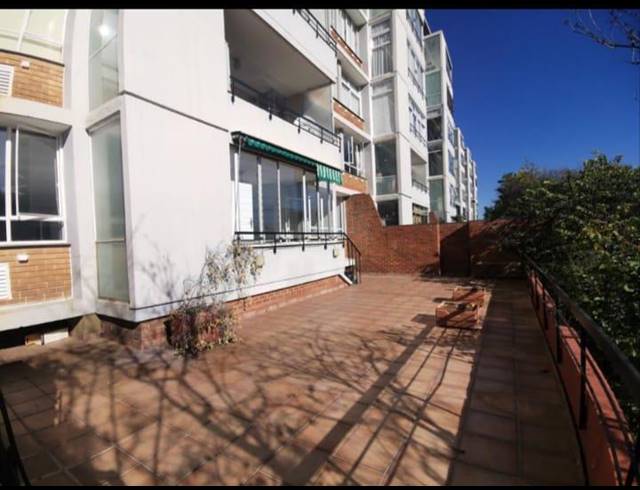 2 BEDROOM PROPERTY TO RENT IN BENMORE GARDENS
